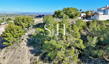 Återförsäljning - Plot - San Miguel de Salinas