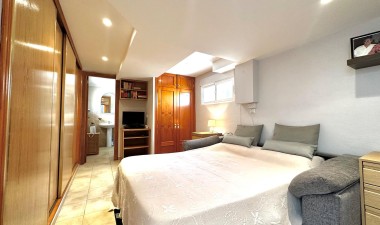 Resale - Villa - Orihuela Costa - Villamartín