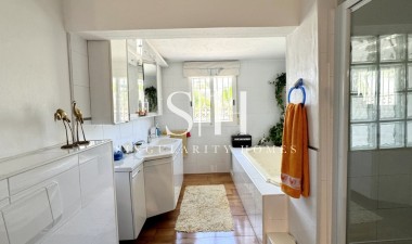 Wiederverkauf - Detached Villa - Orihuela Costa - La Zenia