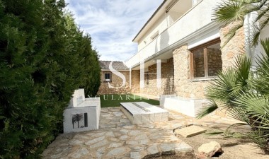 Wiederverkauf - Detached Villa - Orihuela Costa - La Zenia