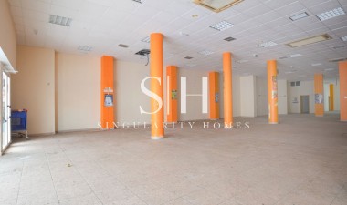 Odsprzedaż - Business - Torrevieja