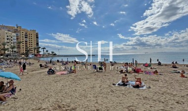 Перепродажа - Квартира / квартира - Torrevieja - Playa del Cura