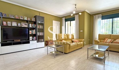 Resale - Apartment / flat - Orihuela Costa - Lomas de Campoamor