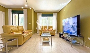 Resale - Apartment / flat - Orihuela Costa - Lomas de Campoamor