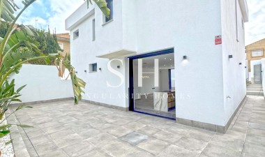 Wiederverkauf - Detached Villa - Torrevieja - Los Balcones - Los Altos del Edén