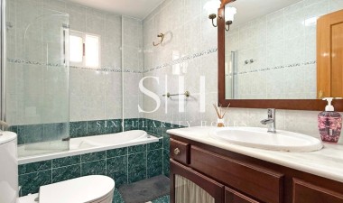 Resale - Villa - Orihuela Costa - Los Altos