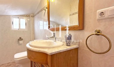 Resale - Villa - Orihuela Costa - Los Altos