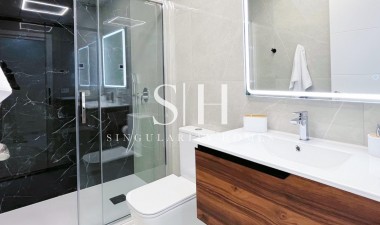 Resale - Apartment / flat - Torrevieja - Playa del Cura