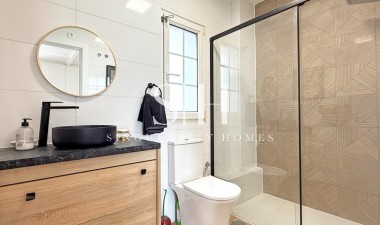 Odsprzedaż - Detached Villa - Orihuela Costa - Villamartín