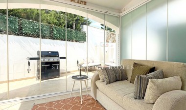 Odsprzedaż - Detached Villa - Orihuela Costa - Villamartín