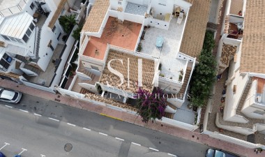 Перепродажа - Casa - Orihuela Costa - Los Altos