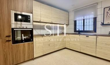 Resale - House - San Miguel de Salinas