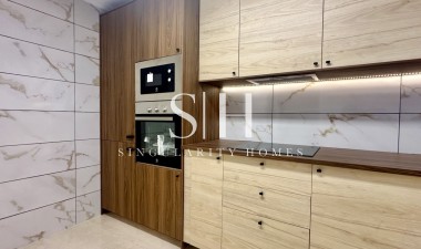 Resale - House - San Miguel de Salinas