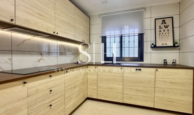 Resale - House - San Miguel de Salinas