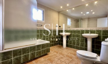 Перепродажа - Detached Villa - Orihuela Costa - Villamartín