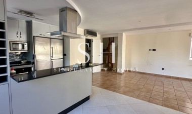 Перепродажа - Detached Villa - Orihuela Costa - Villamartín