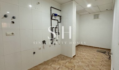 Перепродажа - Detached Villa - Orihuela Costa - Villamartín