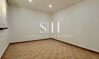 Перепродажа - Detached Villa - Orihuela Costa - Villamartín