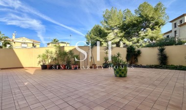 Перепродажа - Detached Villa - Orihuela Costa - Villamartín