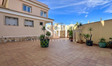 Перепродажа - Detached Villa - Orihuela Costa - Villamartín