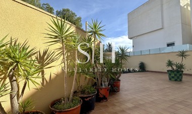 Перепродажа - Detached Villa - Orihuela Costa - Villamartín