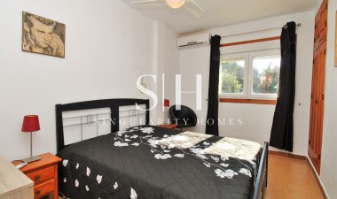 Resale - Apartment / flat - Orihuela Costa - Villamartin