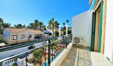 Перепродажа - Casa - Villamartin - Las Violetas