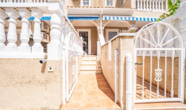 Перепродажа - Villa - Orihuela Costa - Los Almendros-la Florida