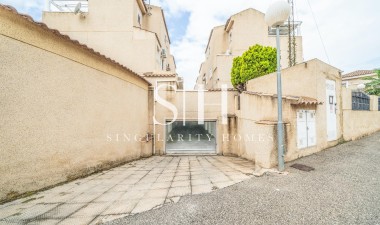 Перепродажа - Villa - Orihuela Costa - Los Almendros-la Florida