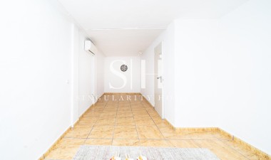 Перепродажа - Villa - Orihuela Costa - Los Almendros-la Florida