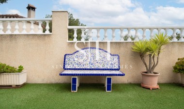 Перепродажа - Villa - Orihuela Costa - Los Almendros-la Florida