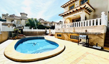 Resale - Villa - Orihuela Costa - Villamartín