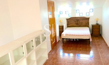 Resale - House - Playa Flamenca - Costa Blanca