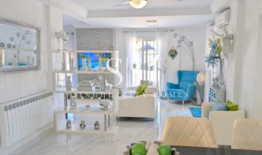 Återförsäljning - Villa - Villamartin - Costa Blanca