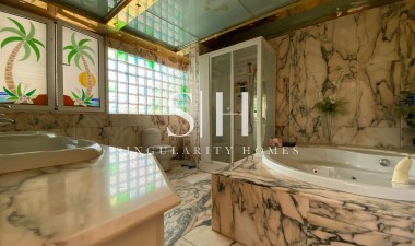 Odsprzedaż - Mieszkanie w bloku - Torrevieja - Costa Blanca