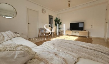 Odsprzedaż - Villa - San Fulgencio