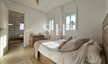 Odsprzedaż - Villa - San Fulgencio