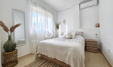 Odsprzedaż - Villa - San Fulgencio