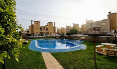 Återförsäljning - Lägenhet / lägenhet - Orihuela Costa - Lomas de Cabo Roig