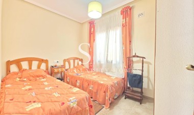 Reventa - Bungalow - Torrevieja - Zona Los Frutales