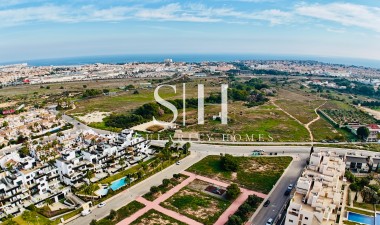 Resale - Villa - Orihuela Costa - Los Dolses