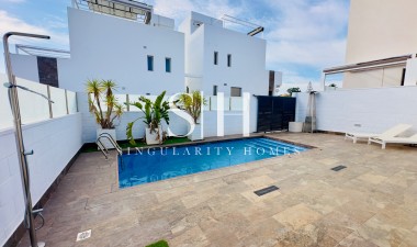 Resale - Villa - Orihuela Costa - Los Dolses