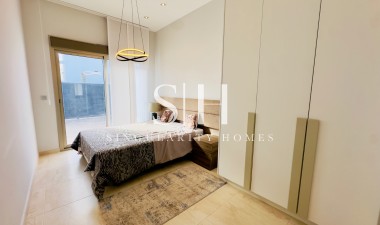 Resale - Villa - Orihuela Costa - Los Dolses