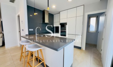 Resale - Villa - Orihuela Costa - Los Dolses