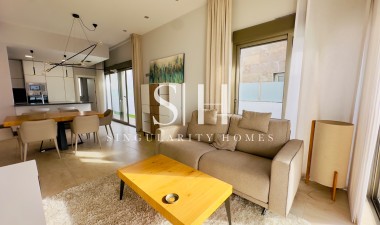 Resale - Villa - Orihuela Costa - Los Dolses