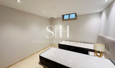 Resale - Villa - Orihuela Costa - Los Dolses