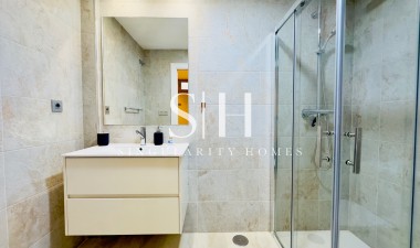 Resale - Villa - Orihuela Costa - Los Dolses