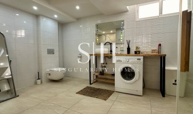 Återförsäljning - Villa - Orihuela Costa - Costa Blanca