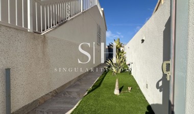 Återförsäljning - Villa - Orihuela Costa - Costa Blanca