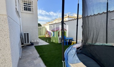 Återförsäljning - Villa - Orihuela Costa - Costa Blanca